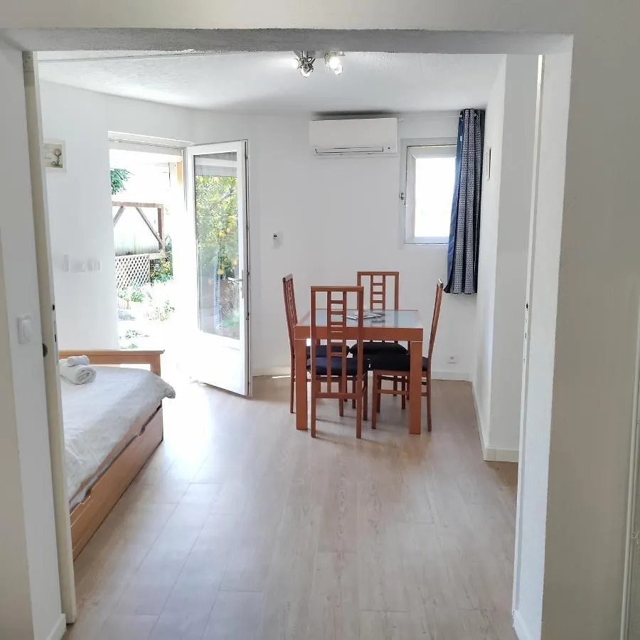 Ideal Pied A Terre Proche Cannes & Sophia, Parking 穆然 0*,  法国